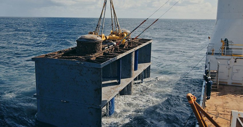 Tidal turbines deployed off the French coast as the government confirms a 250MW commercial tender aimed at scaling up ocean energy production and accelerating Europe’s renewable transition.