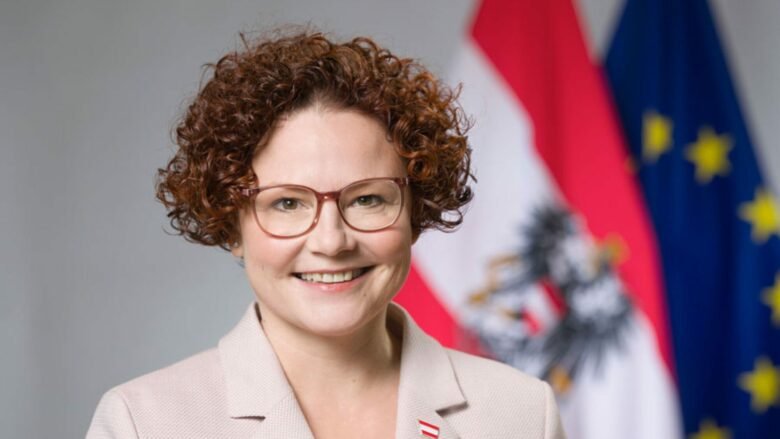 Elisabeth Zehetner, Staatssekretärin im Bundesministerium für Wirtschaft, Energie und Tourismus. © BKA/ Andy Wenzel