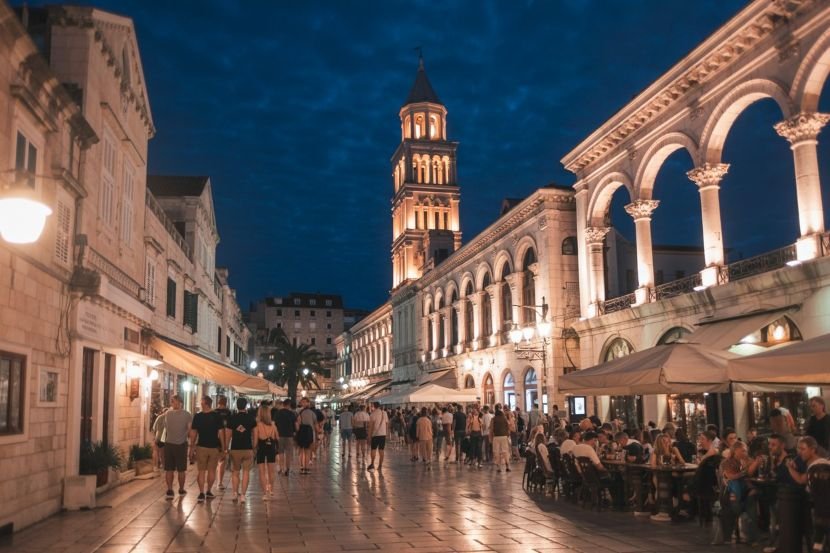 Split’s bold move to protect residents: alcohol sales ban marks a new chapter in sustainable croatian tourism!