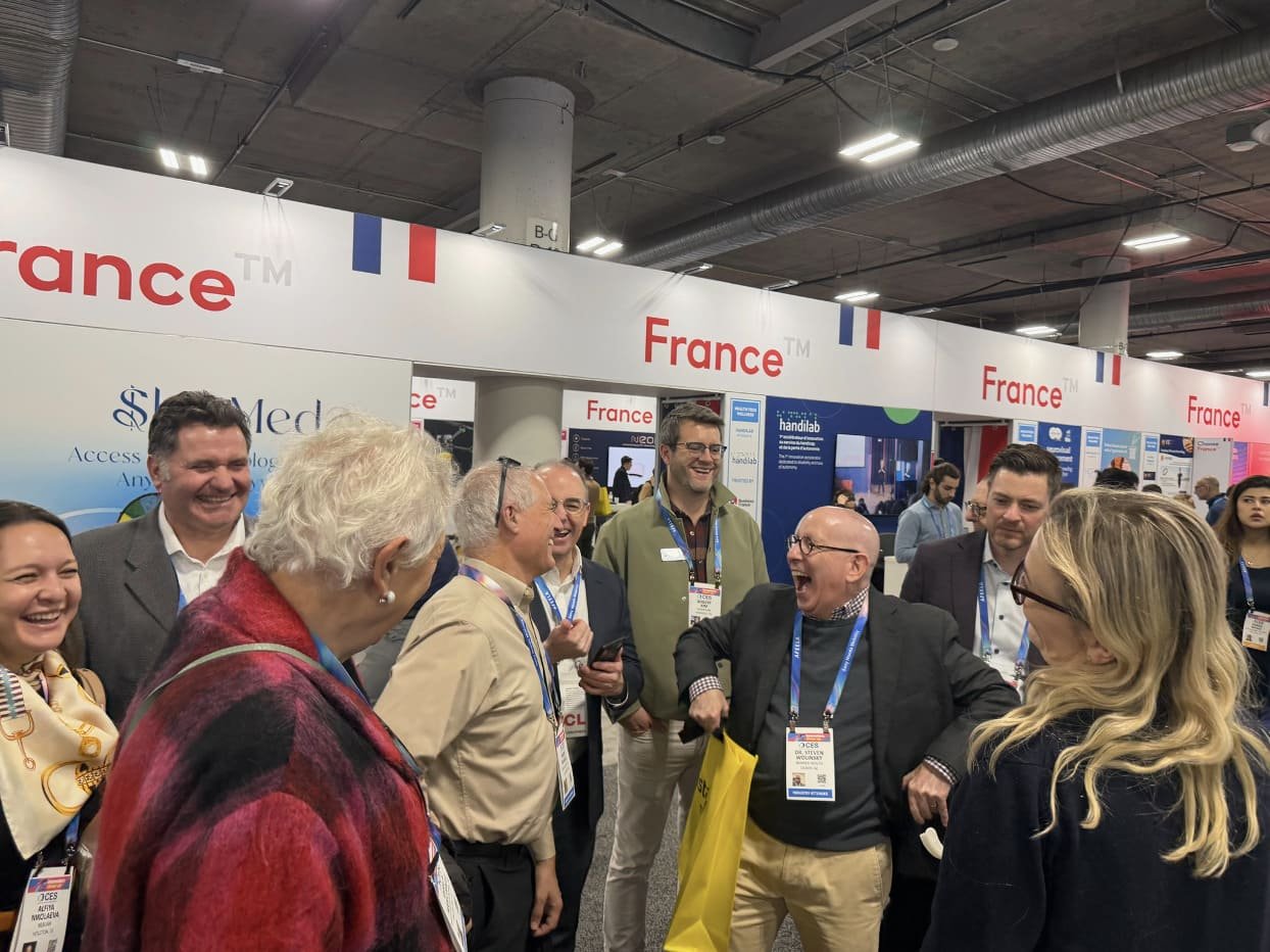 The TRIUM Alumni group visited the French Pavilion as part of their “Tech Safari”. France brought over 50 startups to CES. (1)