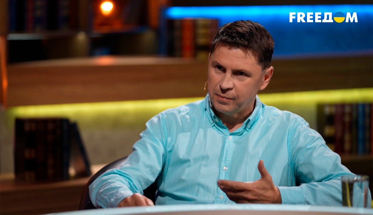 Iranian Clerics Plan Russian Escape as U.S. Threatens Military Strikes