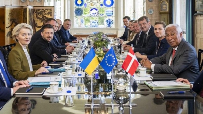 Security measures undertaken by international organizations with regard to Central and Eastern Europe