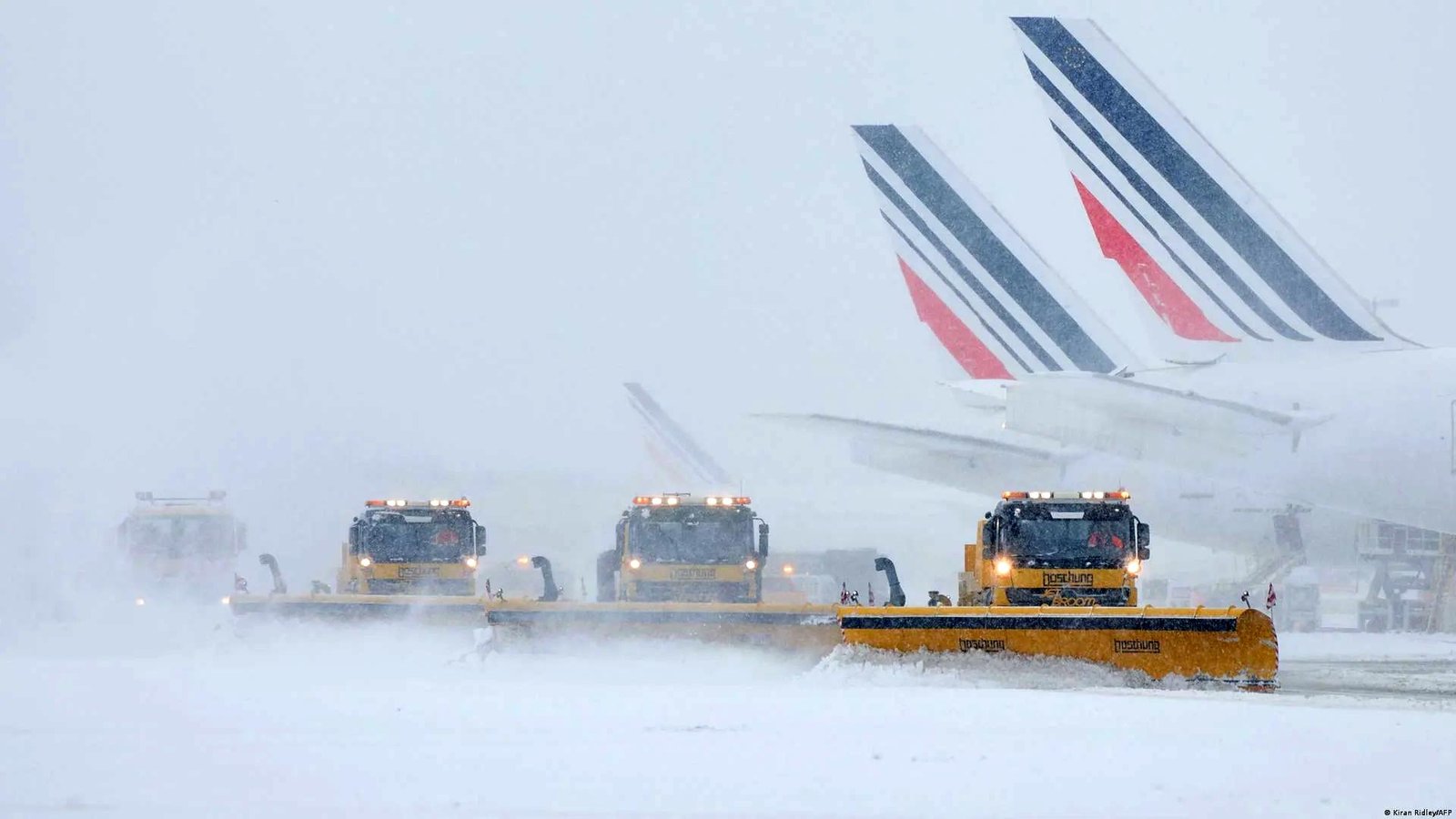 Europe Grapples with Climate Crisis Amidst Relentless Winter Storms – Azat TV