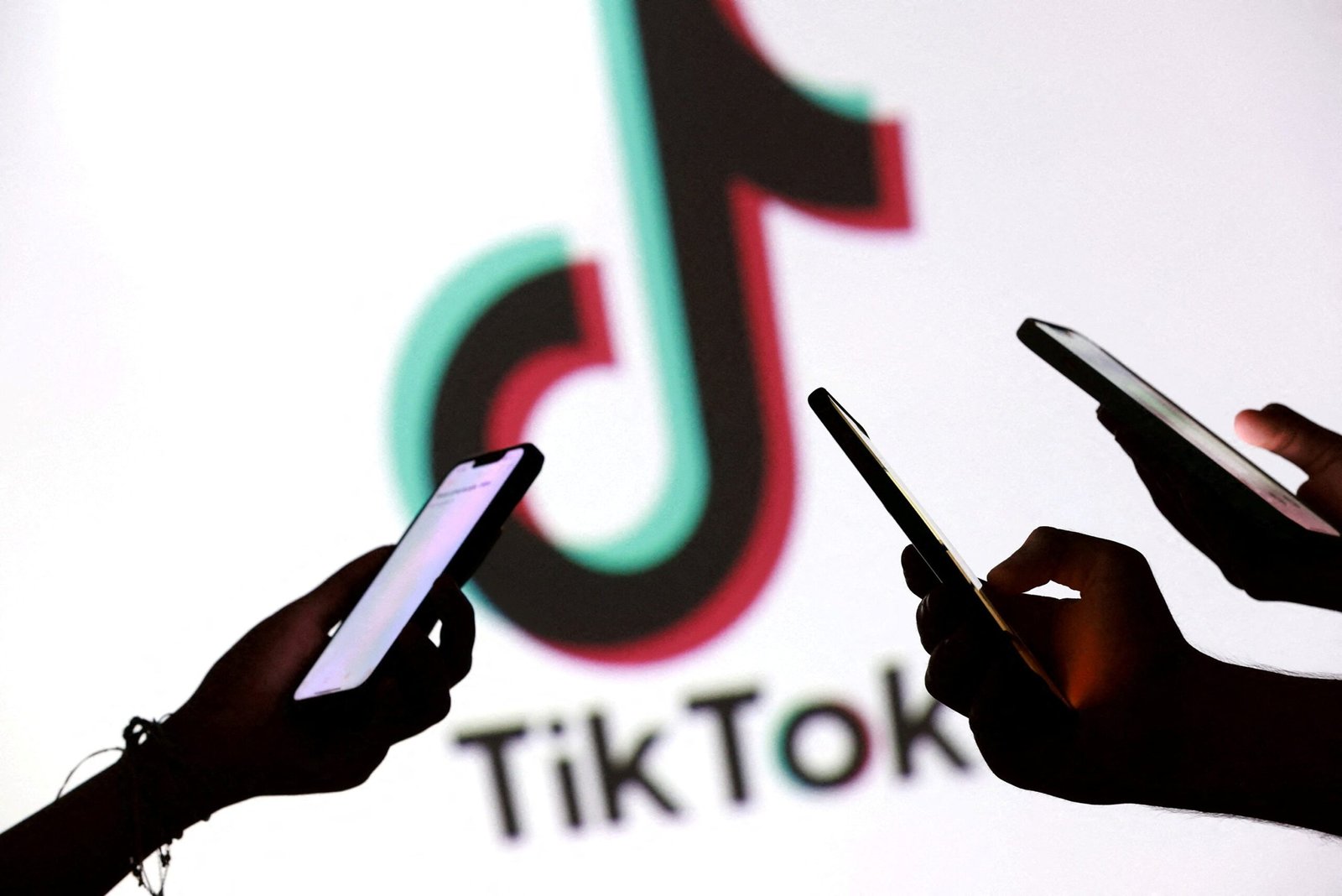 Meta, TikTok, YouTube to stand trial on youth addiction claims