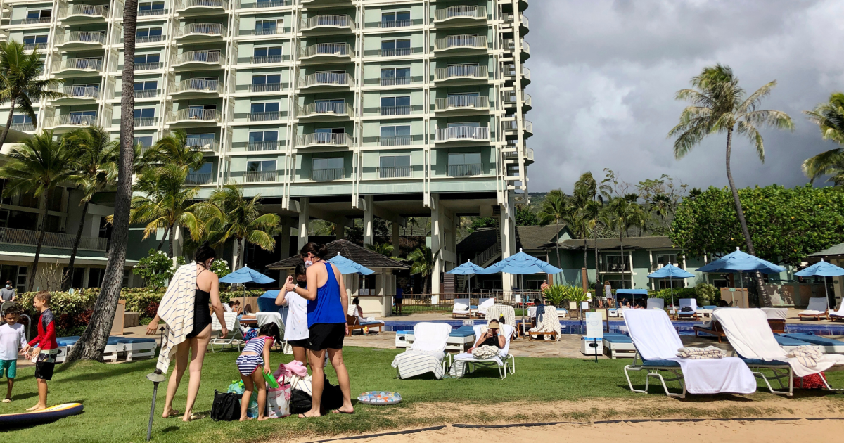 Hawaiʻi reaches European audience through London exhibit, marketing