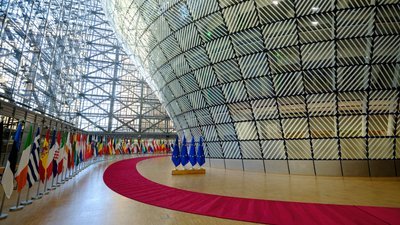 eu agrees new russia sanctions package targeting energy finance flags member states headquarters council european union brussels belgium 17 2025 getty images/thierry monasse suspilne ukraine news ukrainian reports
