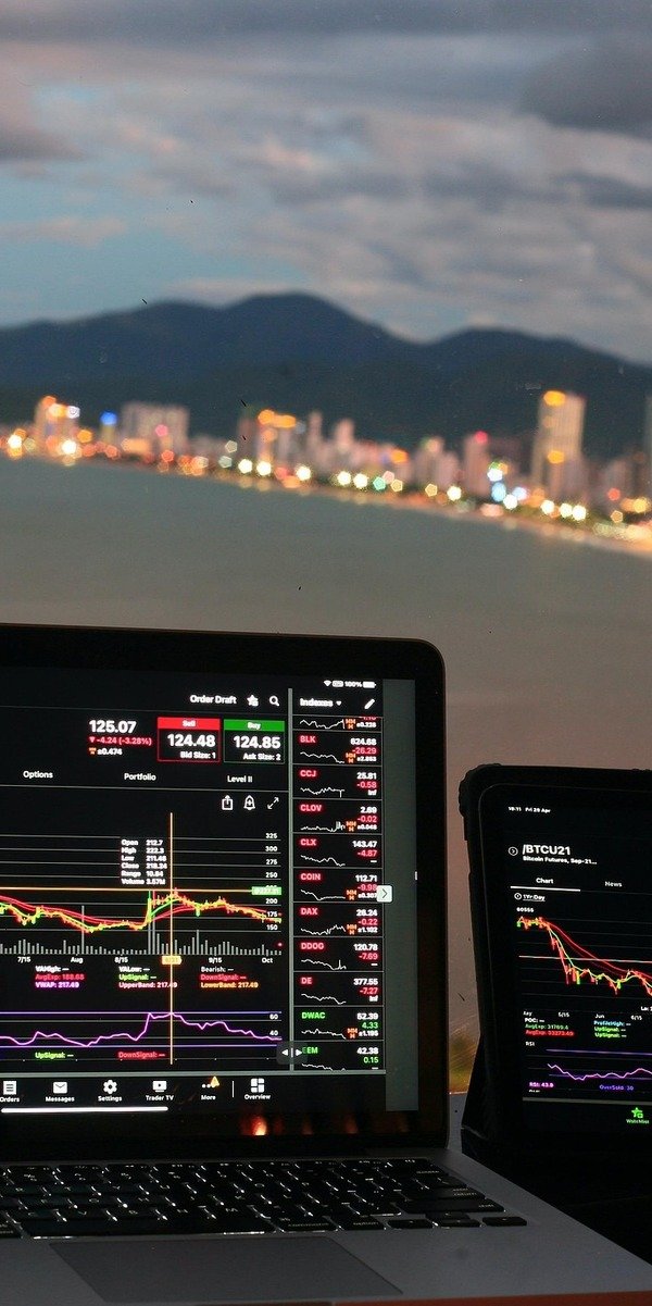 Stable Utility Provider in Southwest US Faces Energy Transition Challenges