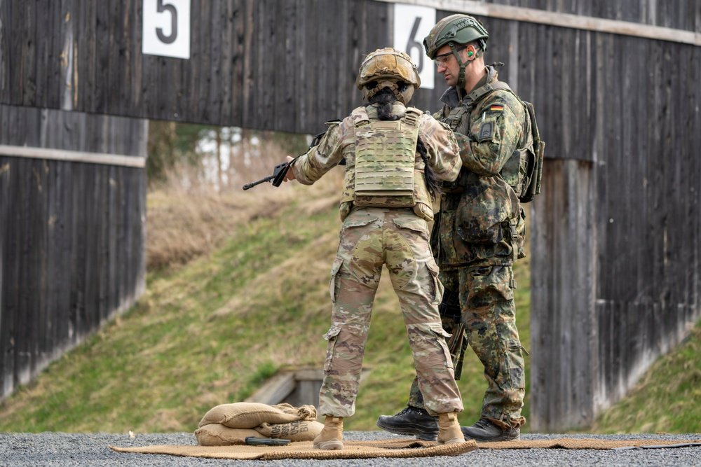 IMCOM-Europe Best Warrior Competition challenges Soldiers in technical proficiency and warrior tasks on day three
