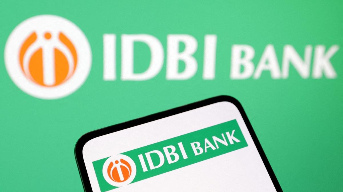 Govt may consider OFS option for raising public float in IDBI Bank