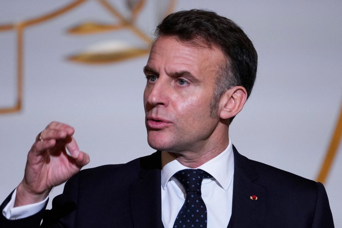 Macron to Set Out How France’s Nuclear Arms Could Protect Europe