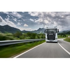 Resilient perfor­mance and strategic execu­tion in 2025