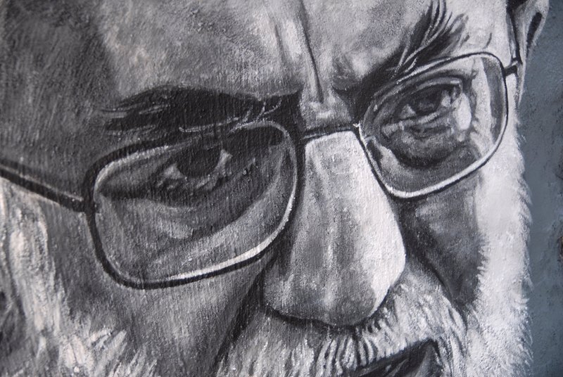 Painted portrait of Rahbar Ali Khamenei. © thierry ehrmann via FLickr (CC-BY 2.0)