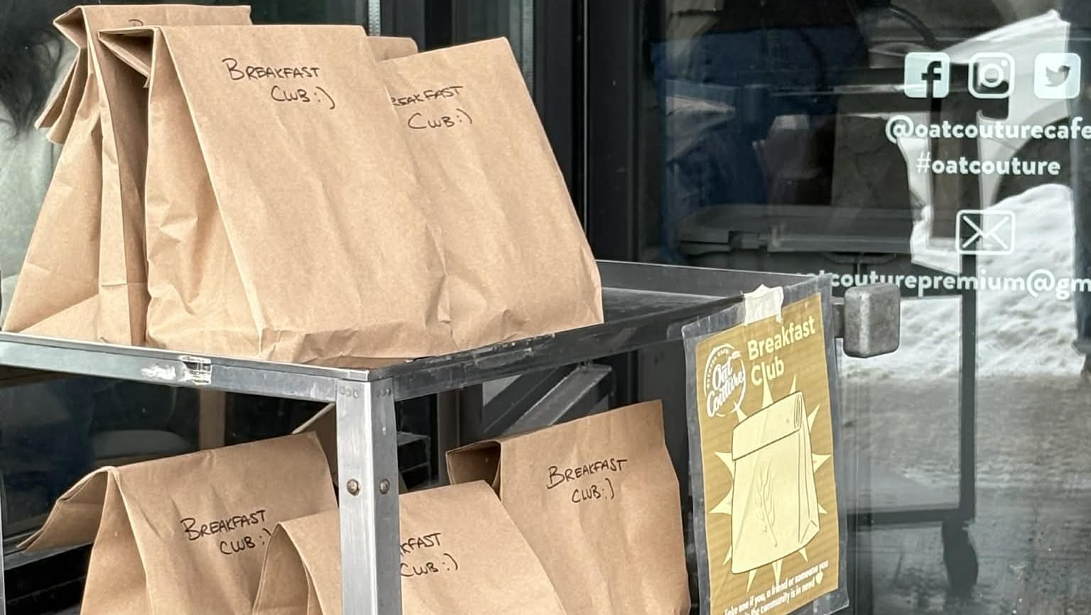 Ottawa oat cafe raising money for breakfast program