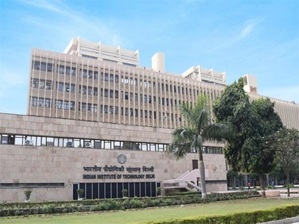 India News | IIT Delhi Names Exhibition Hall After Flipkart Co-founder Binny Bansal