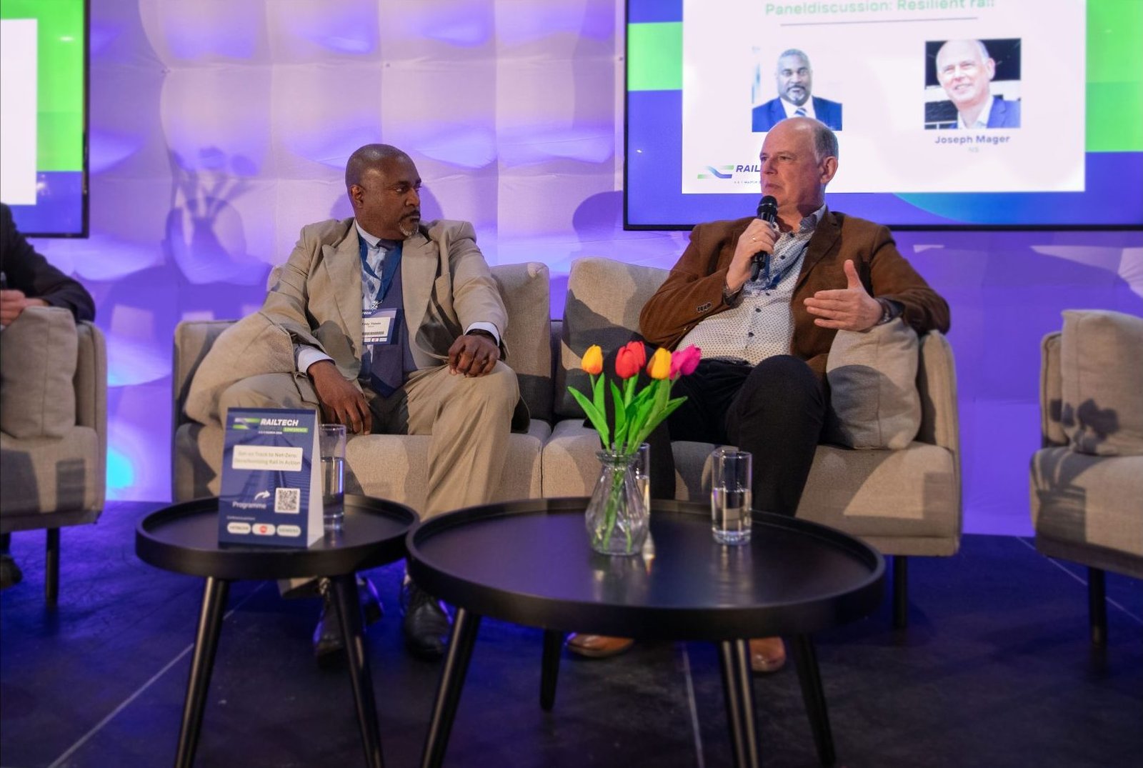 NS and Alstom speakers at RailTech Europe speaking about cybersecurity