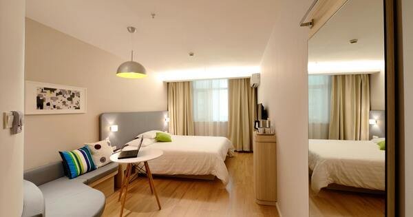 Bedroom sales show depth of Europe's housing crunch