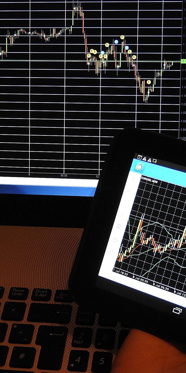 Steel Giant's Strategic Pivot to EV Batteries and Resilient Core Operations Ami