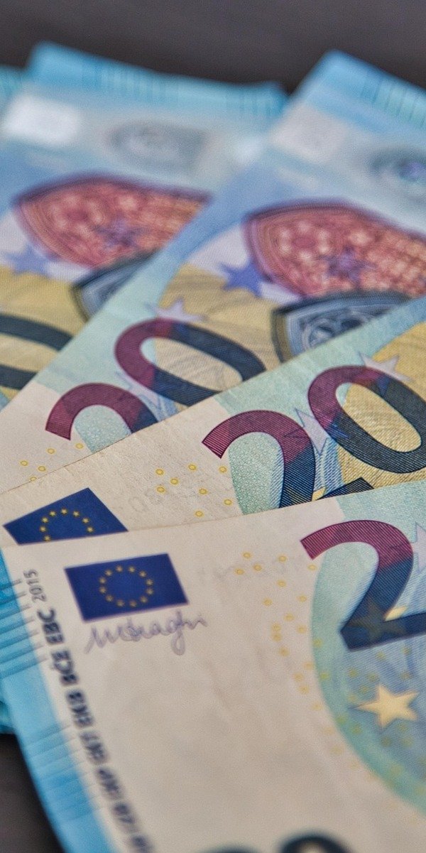 Global Building Materials Leader Post-North America Spin-Off Faces Valuation Quest