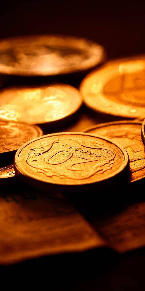 Lam Research stock faces valuation debate amid AI data center boom and recent Nasdaq pullback