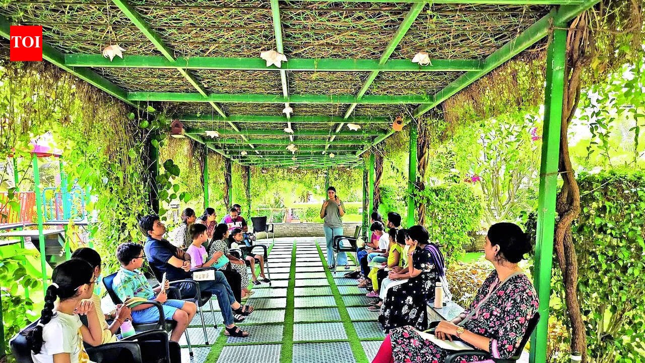 A cool, new Sunday culture is ditching screens for books! | Ahmedabad News