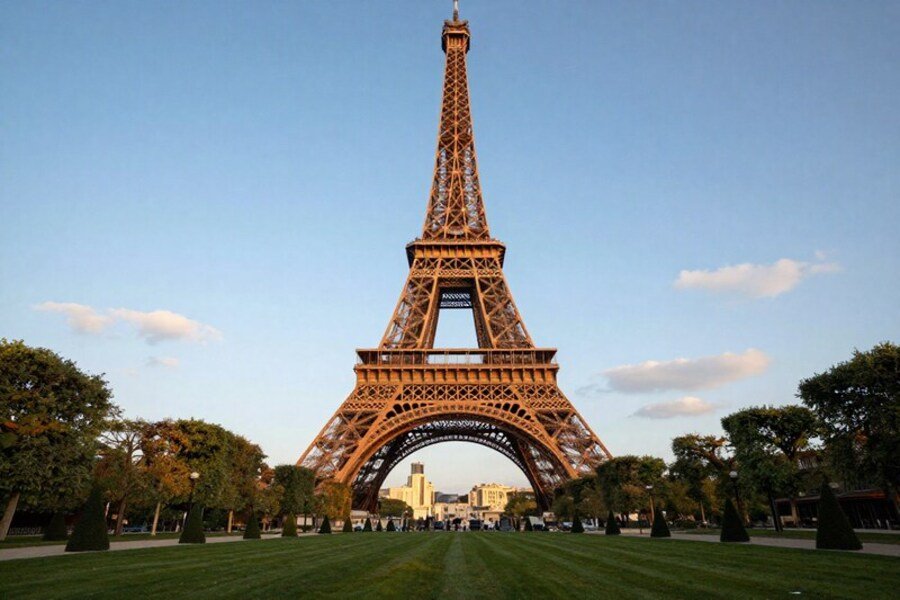 France Joins Italy, Netherlands, Denmark, Portugal, and More as Europe’s Historic Cities Face a Growing Crisis of Overtourism, Overcrowding, Skyrocketing Costs, and a Threatened Cultural Identity, Pushing Locals and Travelers to Seek Sustainable Solutions