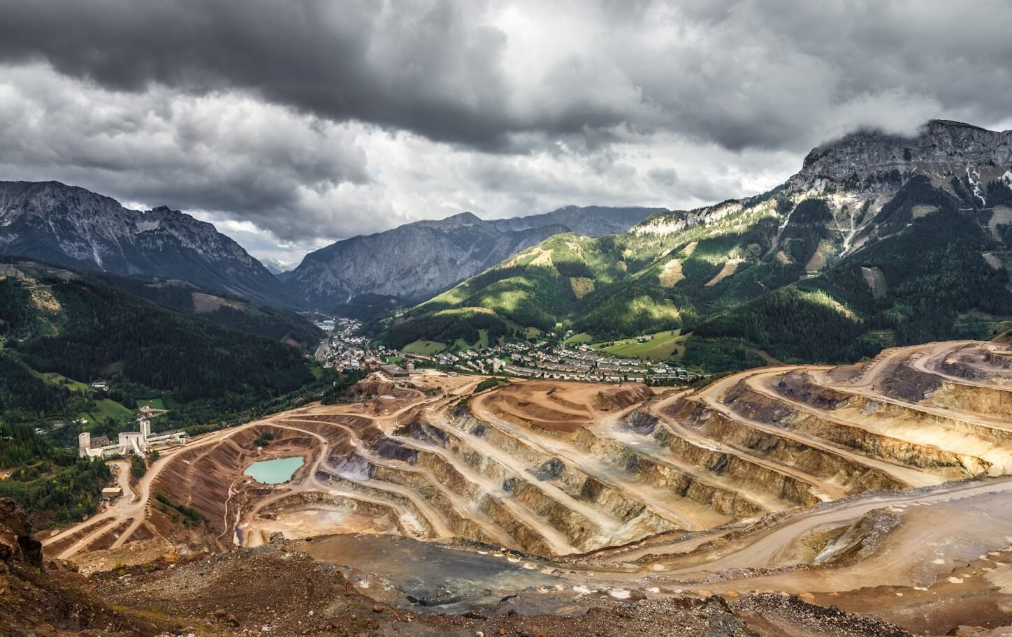 EU and US critical-minerals strategies: same goal, different methods