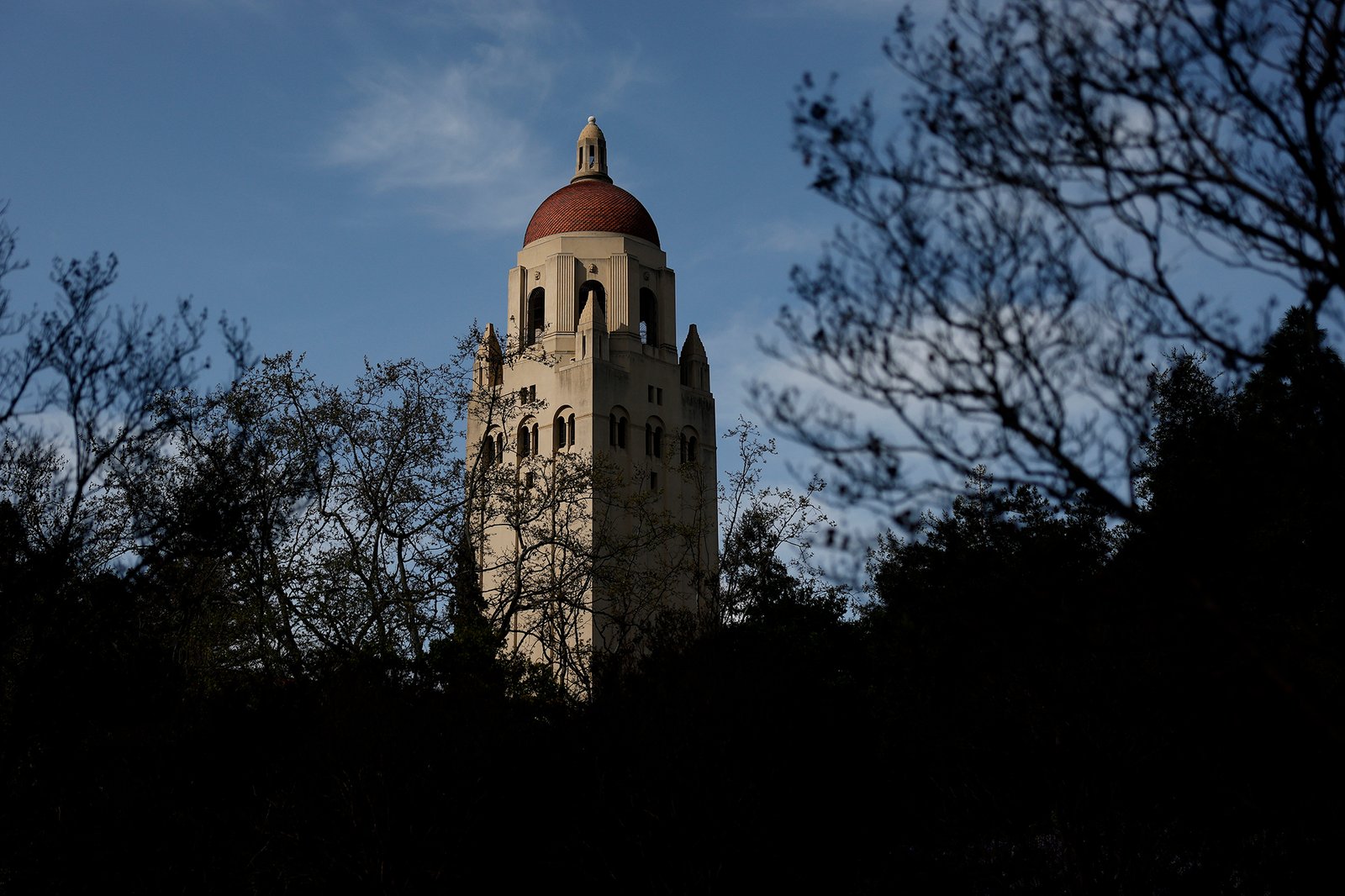 Layoffs looming at Stanford amid upcoming $140 million in budget cuts