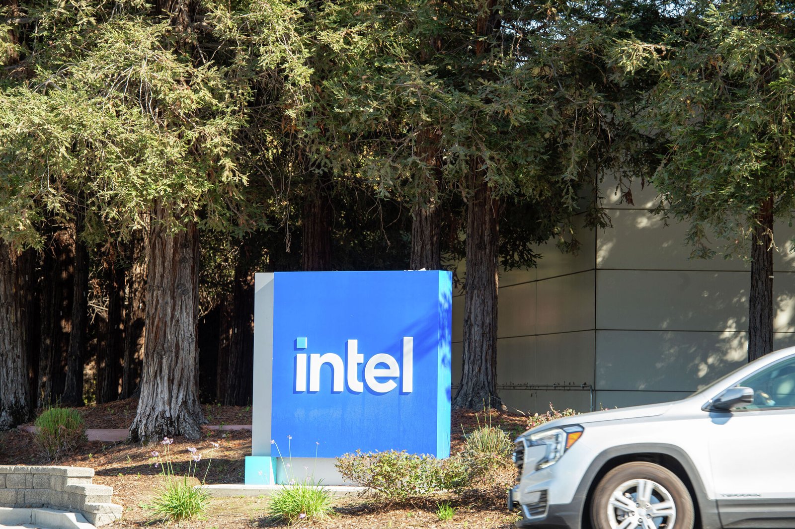 Bay Area tech giant Intel's new CEO confirms layoffs, orders more RTO