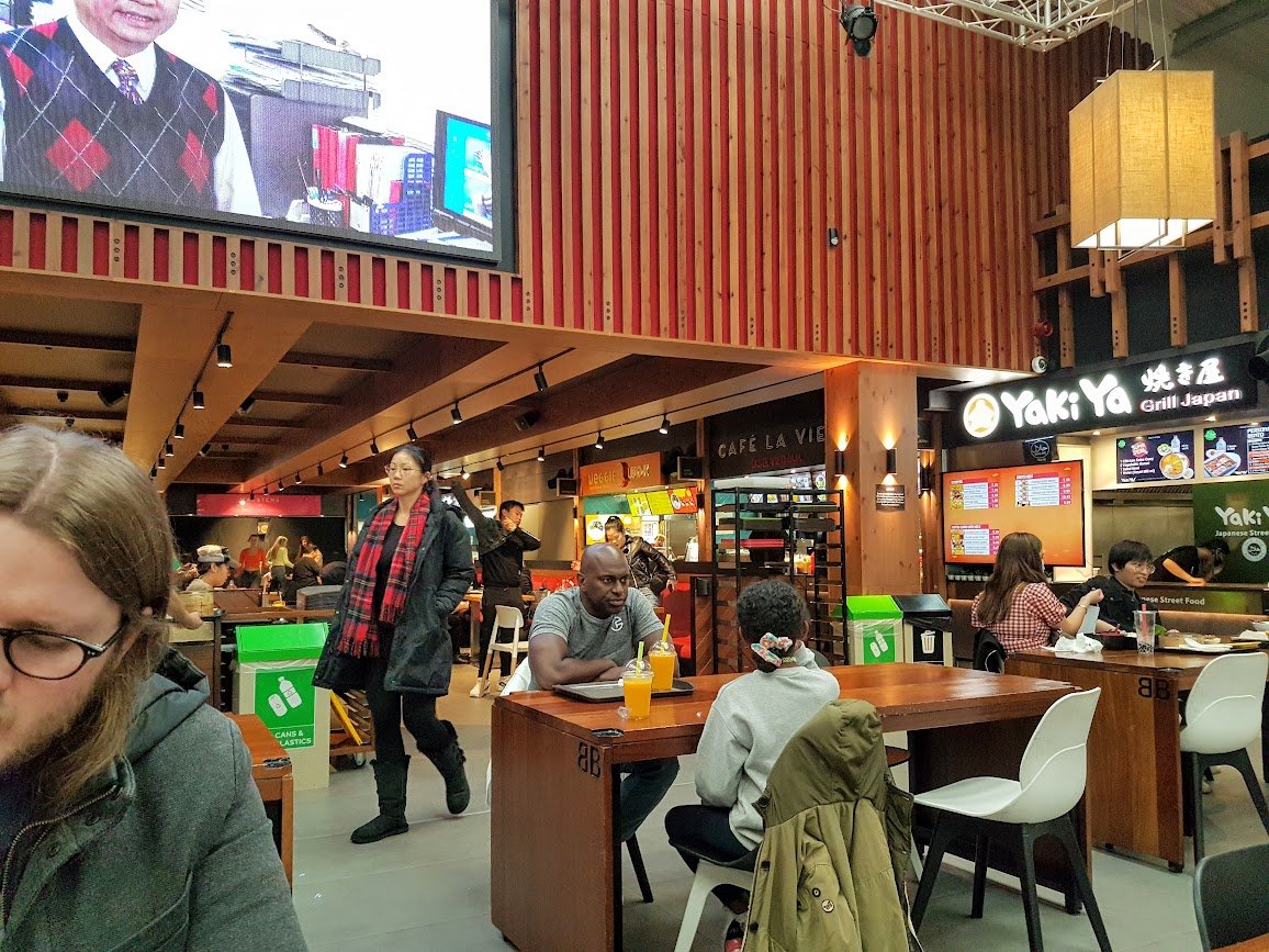 Why are digital nomads flocking to Portugal?