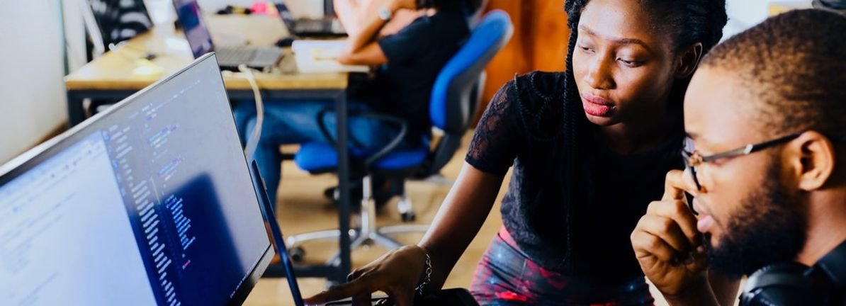 CoreWeave Anthropic Deal Deepens AI Ties While Raising Capital Questions