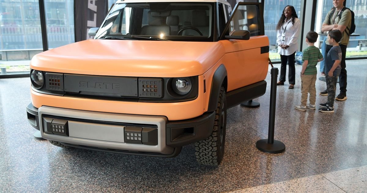 Bezos-backed EV truck startup Slate auto raises $650 million