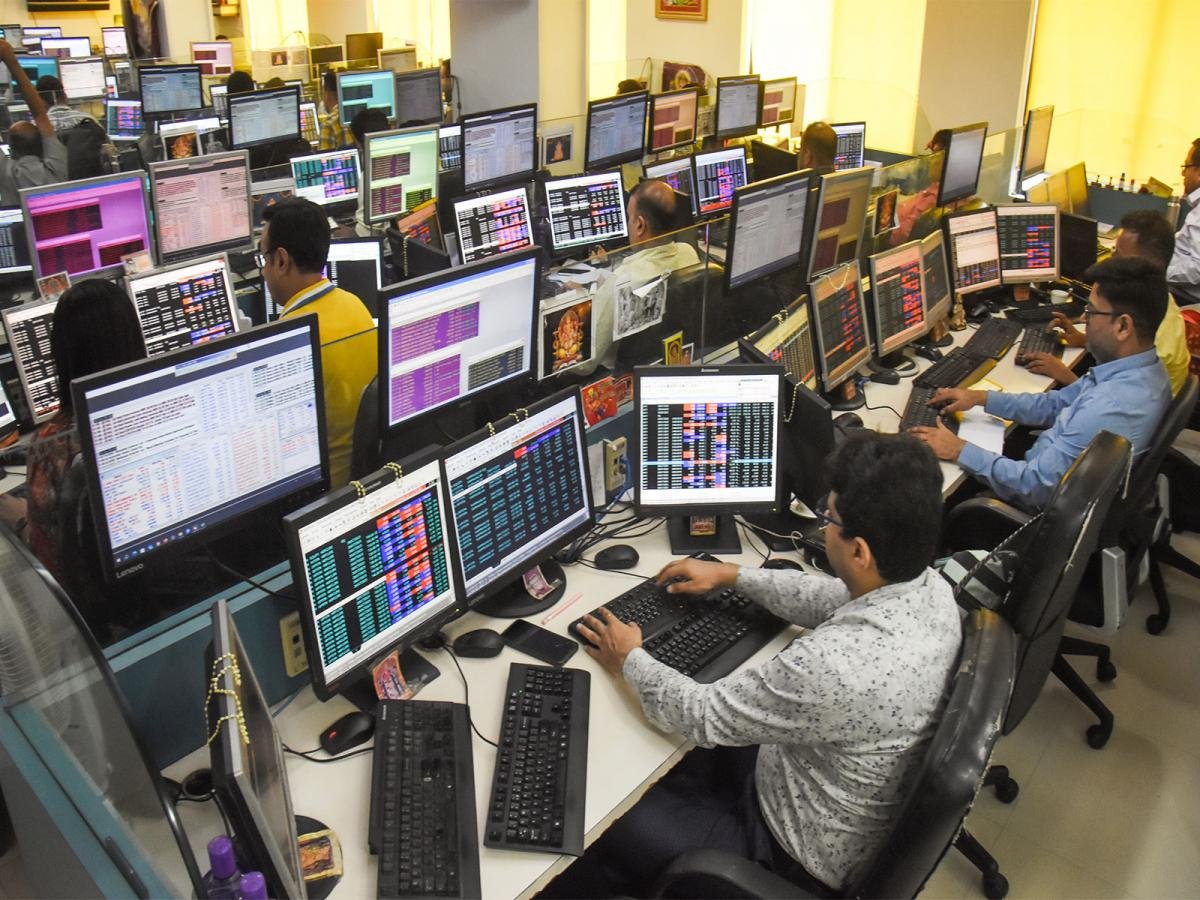 JP Morgan downgrades India equities to 'Neutral', bets on Asia tech amid AI-led shift