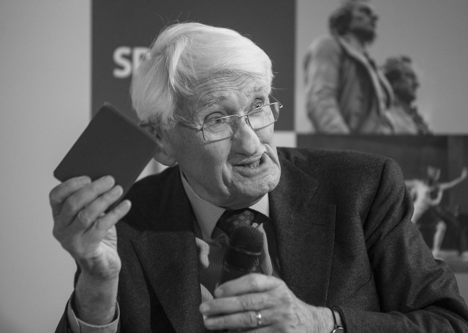 Honouring Habermas as the godfather of European democracy – EUobserver