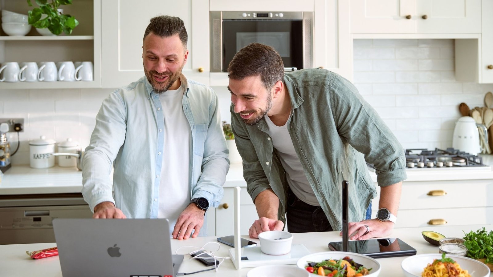 London’s Qalzy secures pre-Seed backing after raising €204k in Kickstarter pre-orders for its AI nutrition scale