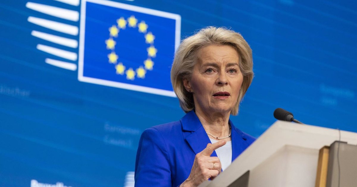 the EU forces redesign of mobile phones with replaceable batteries