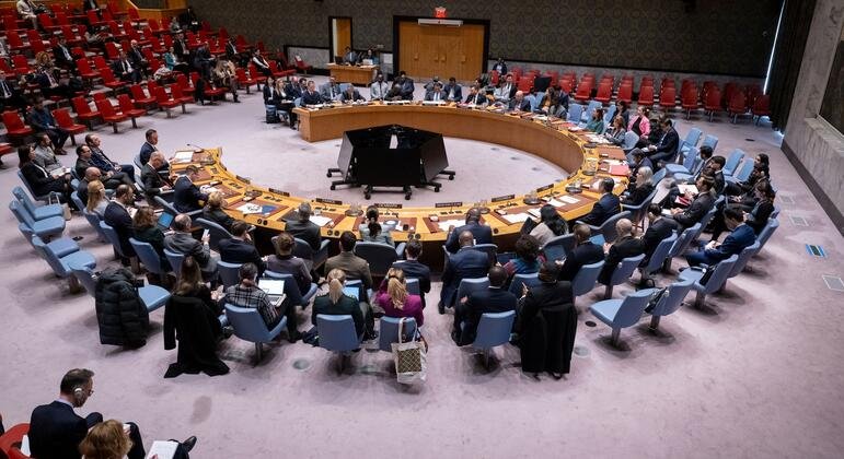 Kosovo Mission Chief: Mistrust Imperils Election Stability