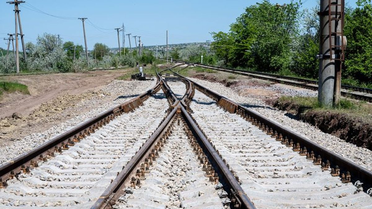 Moldova Integrates European Rail Standards, Tests New Fălciu-Cantemir Line