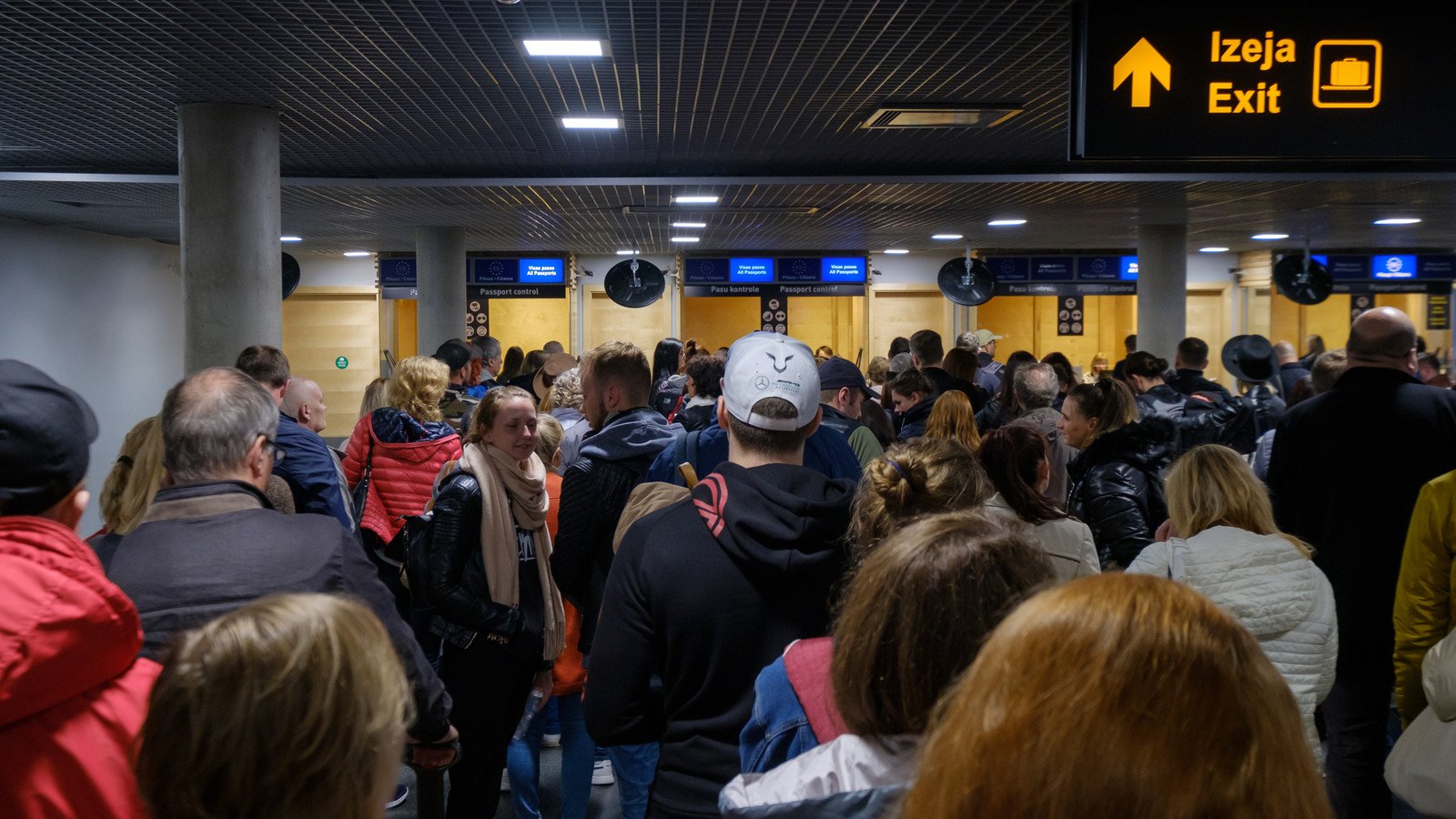 American Travelers Warned As Full Biometrics Deadline From April 10 Set To Cause Hours-Long Airport Delays In Europe