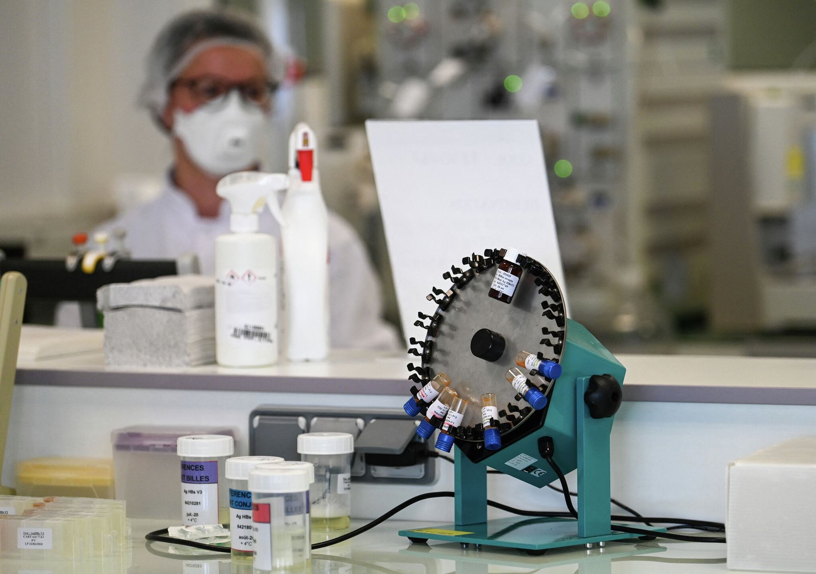 Bay Area biotech giant to lay off hundreds after $1.8B loss