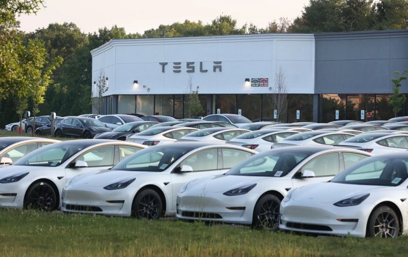 Tesla sales rebound in Europe despite Chinese rivals