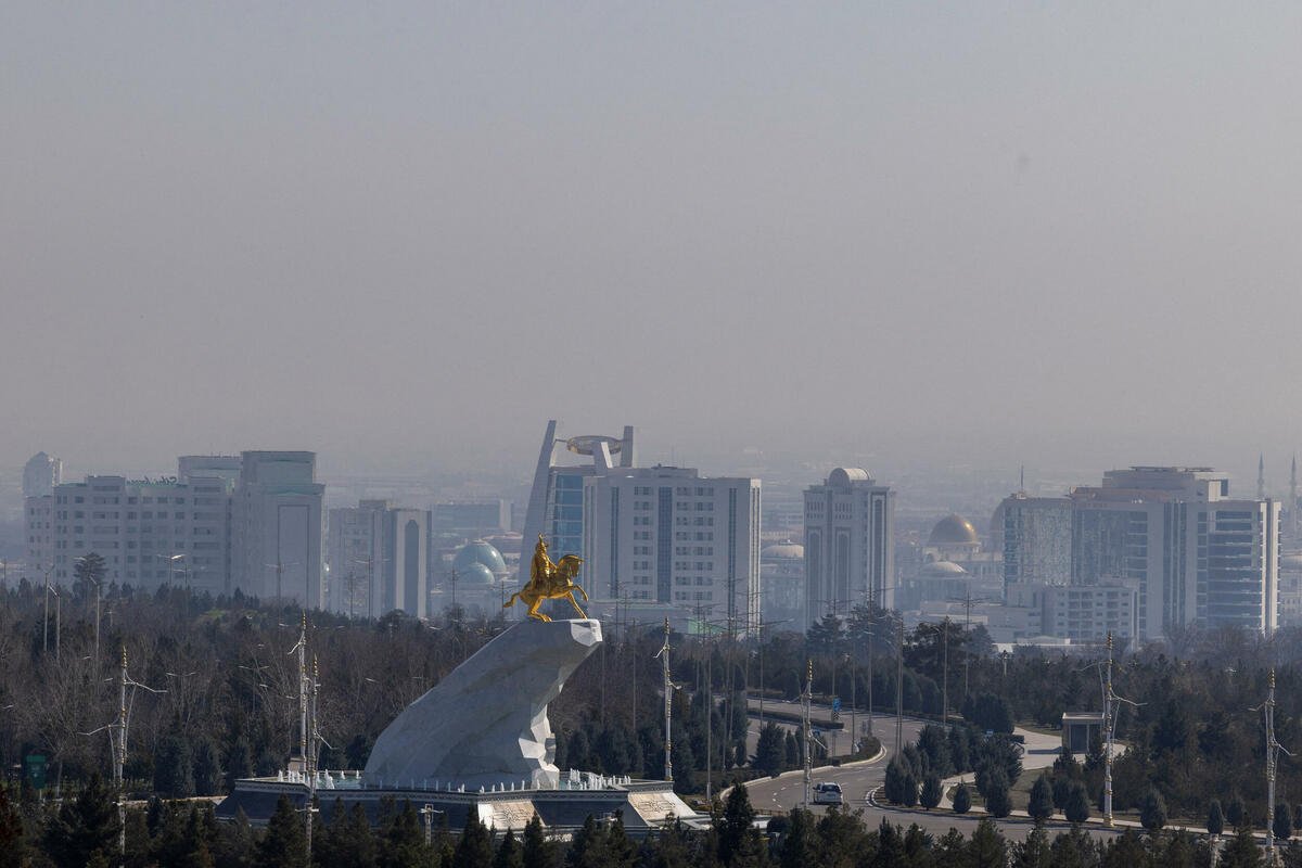 Isolated Turkmenistan shows cautious signs of opening up