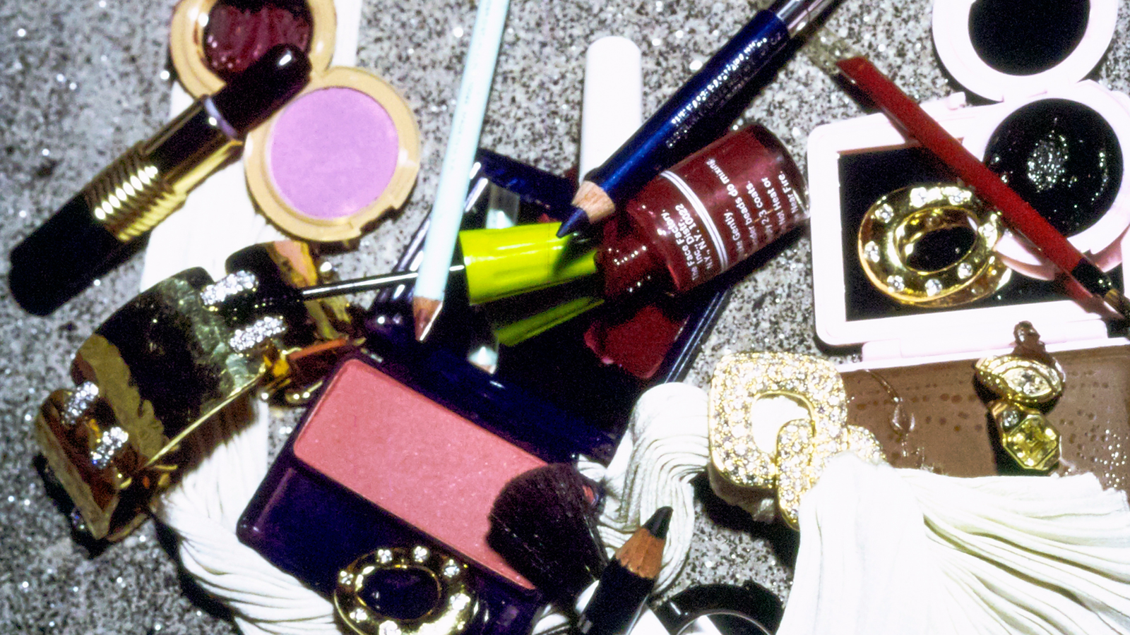 Europe Just Banned These 15 Chemicals From Cosmetics (the US Still Hasn't)