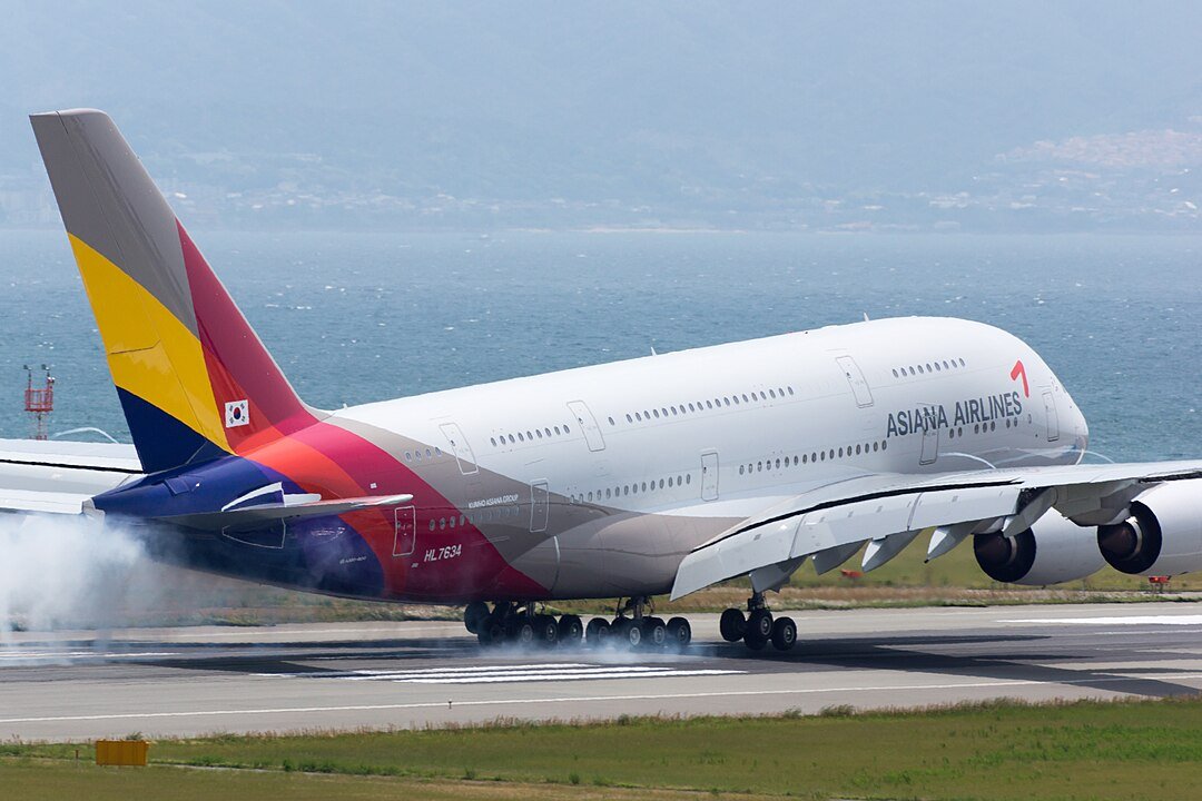 Asiana Airlines (OZ) Flight OZ350 from Seoul (ICN) to Frankfurt (FRA) usually operates with an Airbus A350, a carbon twin-engine aircraft.