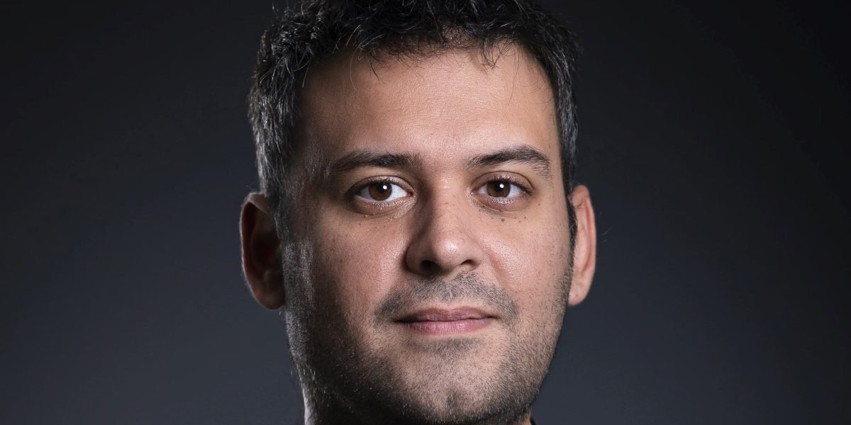 An ex-Apple engineer says his new defense startup leans heavily on a key Silicon Valley strategy: 'Look at the speed that Tesla moved'
