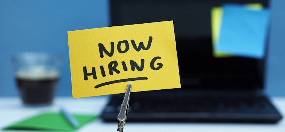 Indian Startups Can Hire Upto 200,000 New Employees This Year - Trak.in