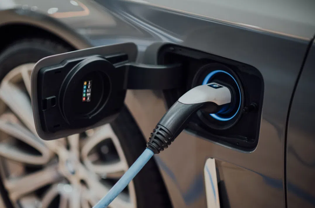 Recycled lithium: Germany takes a green leap towards the electric future by reusing electric car batteries.