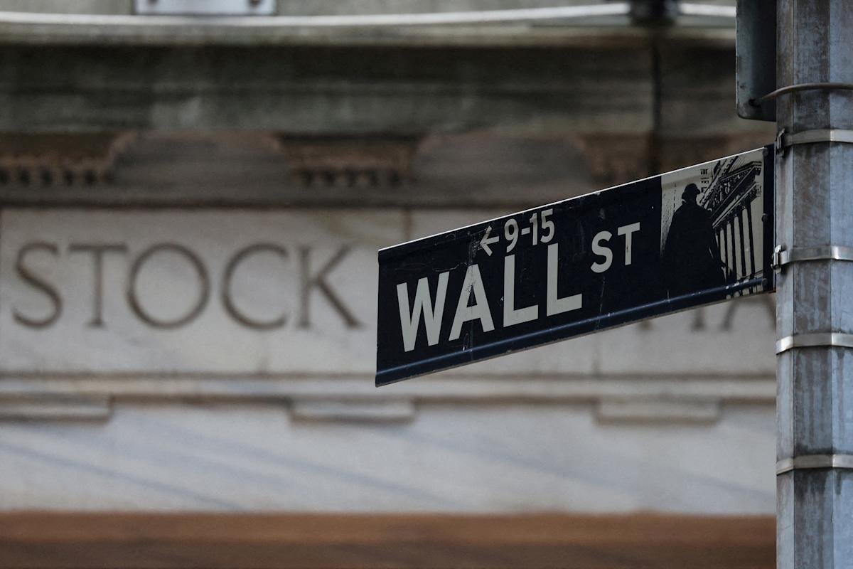 Dow, S&P 500, Nasdaq trade mixed as Wall Street weighs Google, Tesla earnings