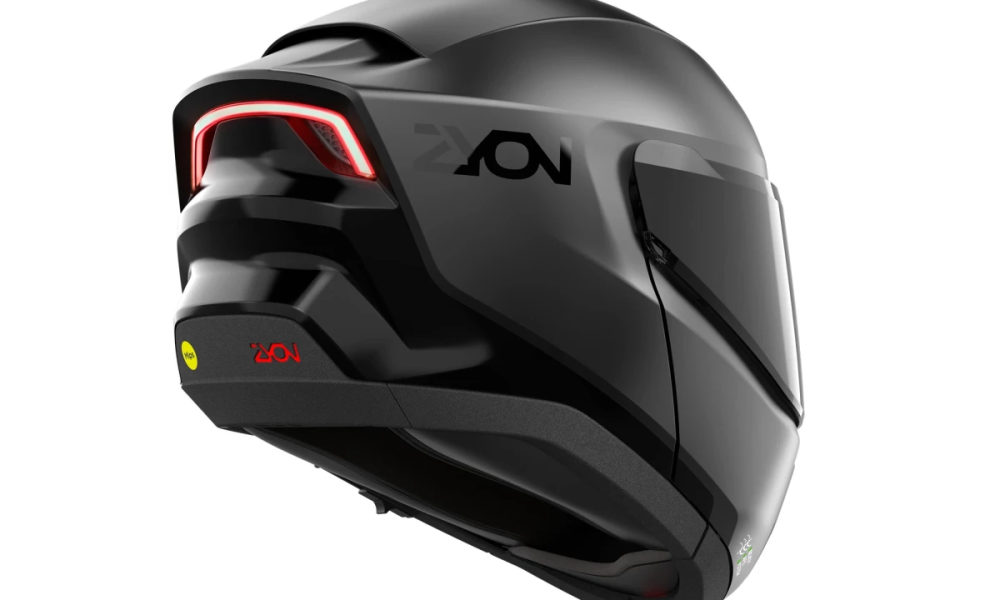 Zyon Unveils Air-Filtering Smart Helmet for Urban Riders