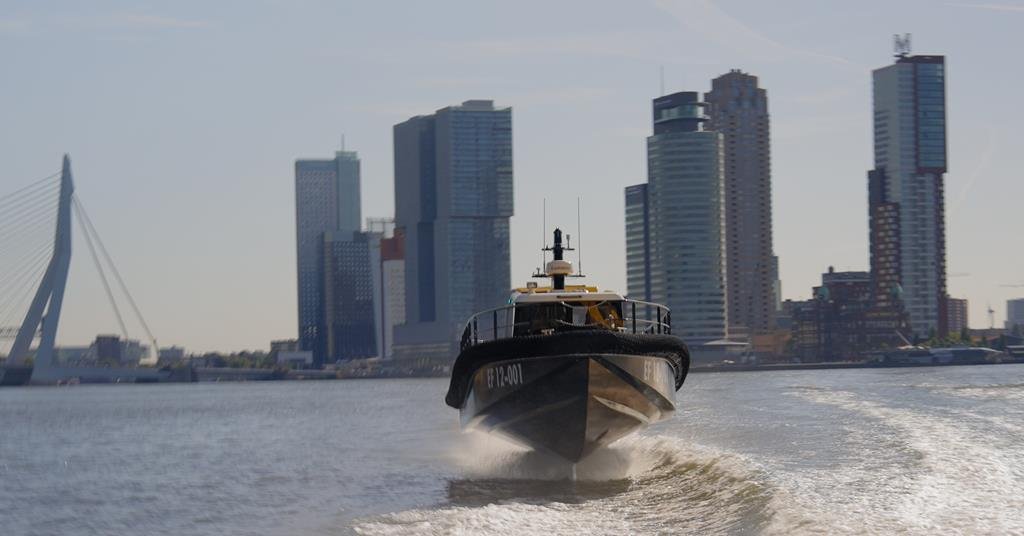 Electric hydrofoils propel port decarbonisation | News