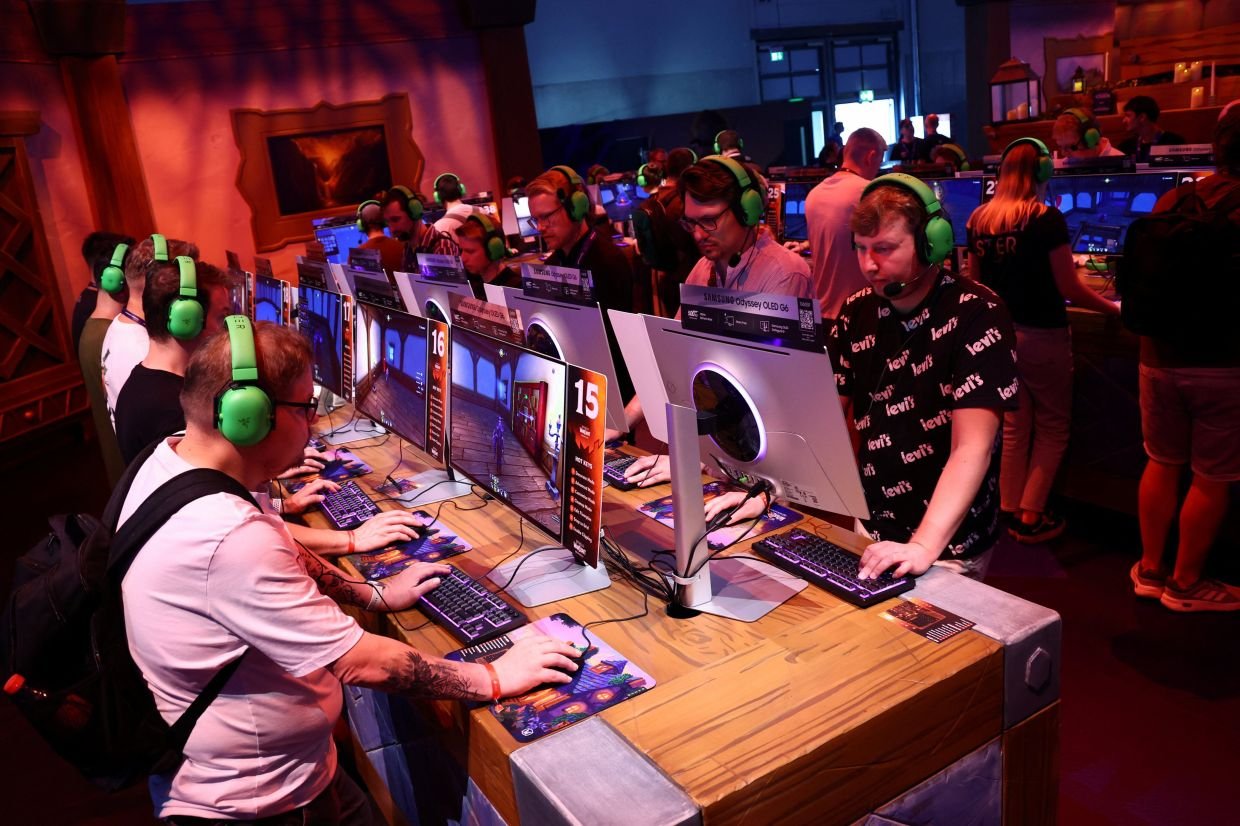 Blizzard co-founder’s game startup struggles amid industry glut